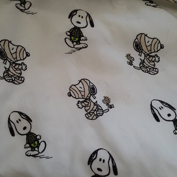 Peanuts Other - Fitted Twin Sheet Peanuts Halloween Snoopy Woodstock Mummy Xray or Repurpose
